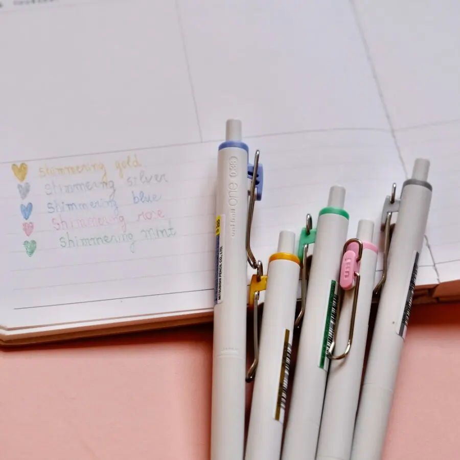 Stylos Gel Mitsubishi UNI Ball One Scintillants – Image 4
