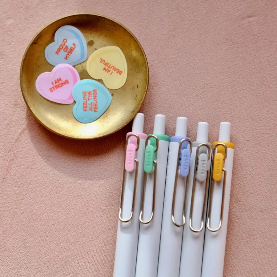 Stylos Gel Mitsubishi UNI Ball One Scintillants – Image 3