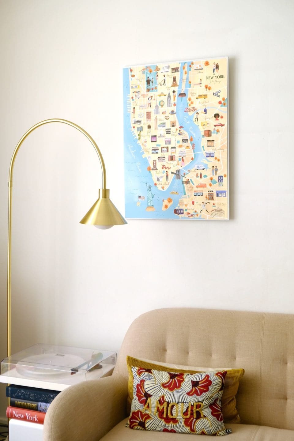Poster affiché dans un salon