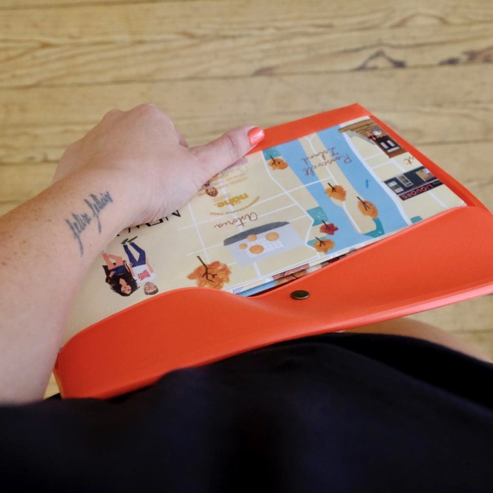 Pochette de Voyage Rouge Corail – Image 3