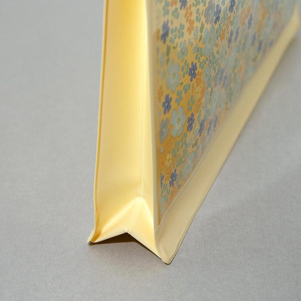 Pochette de voyage Liberty Custard Cream – Image 2