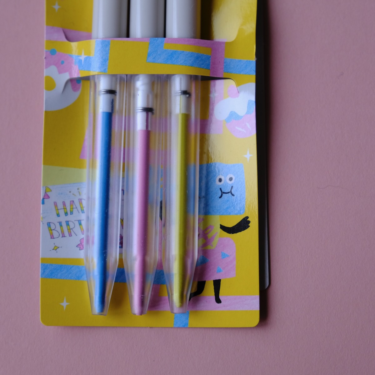 Longsing Crayons Flexibles Crayon à Papier Flexible 50 Pièces de Bandes de  Couleur Douce avec Gomme Amusante et Crayon Magique Pratique pour Cadeau  pour Enfants : : Fournitures de bureau