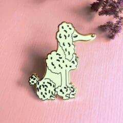 Pin's Caniche