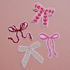 Sticker Ruban Rose à Gros Coeurs