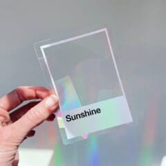 Sun Catcher / Rainbow Maker Nuancier Pantone  