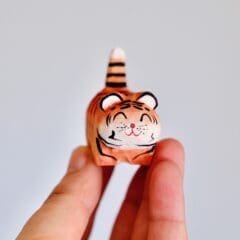 Figurine Japonaise en Bois - Le Tigre Malicieux